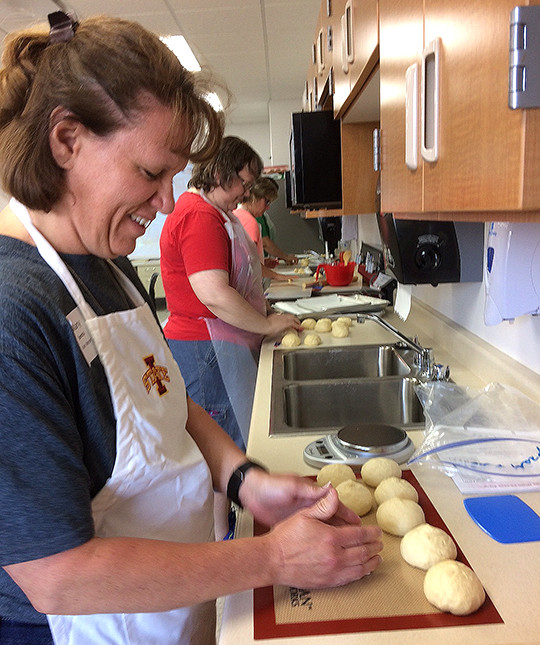 Home Baking Workshop Rounding Bread