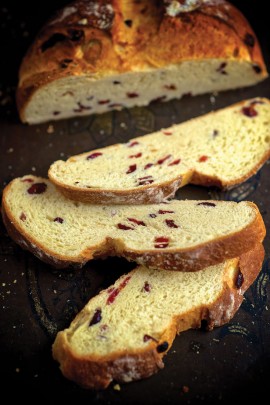 Recipe Smokehouse Cranberry Cheese Bread